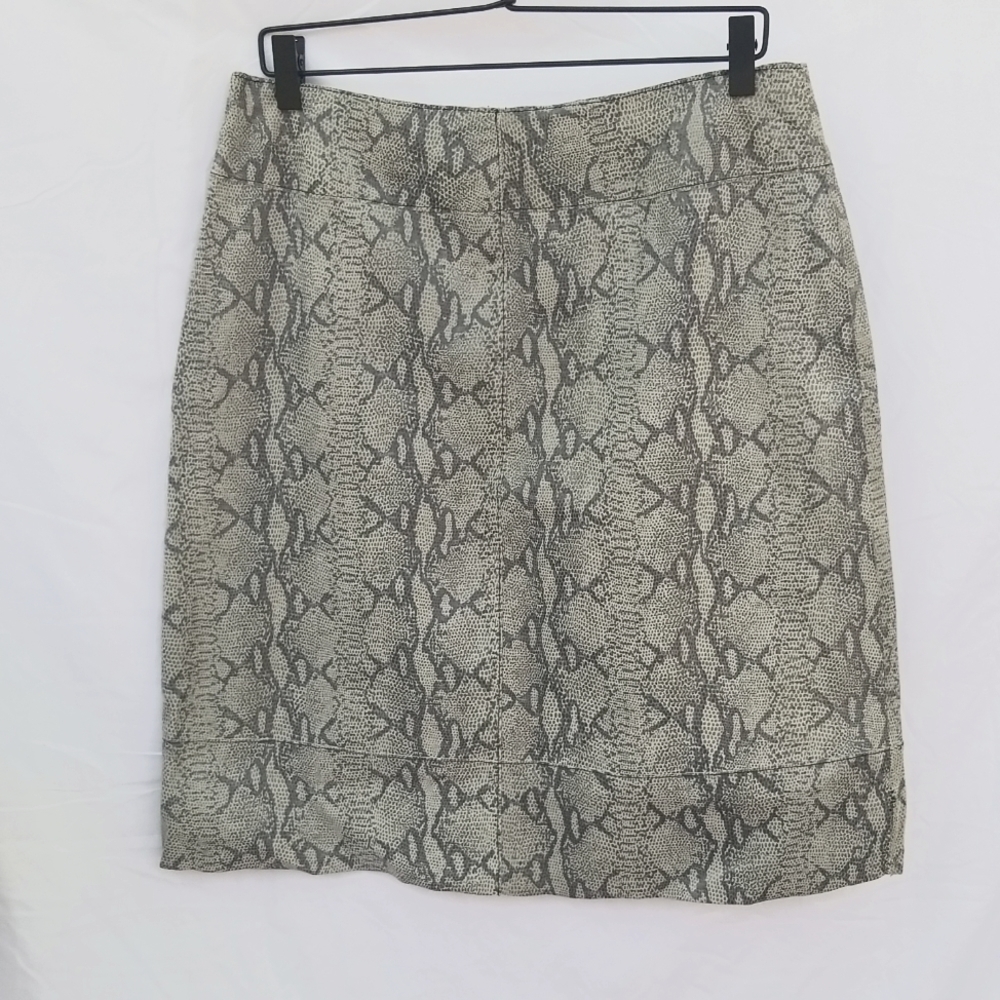 INC snake print women's leather skirt size 12 gray and cream